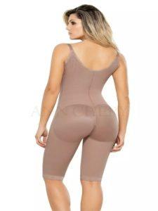 bodysuit latex Ann Chery 5141 màu cà cao Mặt sau bodysuit Ann Chery 5141 màu cà cao, thiết kế ôm sát cơ thể, tôn dáng vòng 3, dây vai bản to cố định.