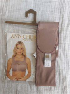  Phụ kiện dây đai latex Ann Chery 3013 chính hãng được đóng gói trong túi treo bảo quản.